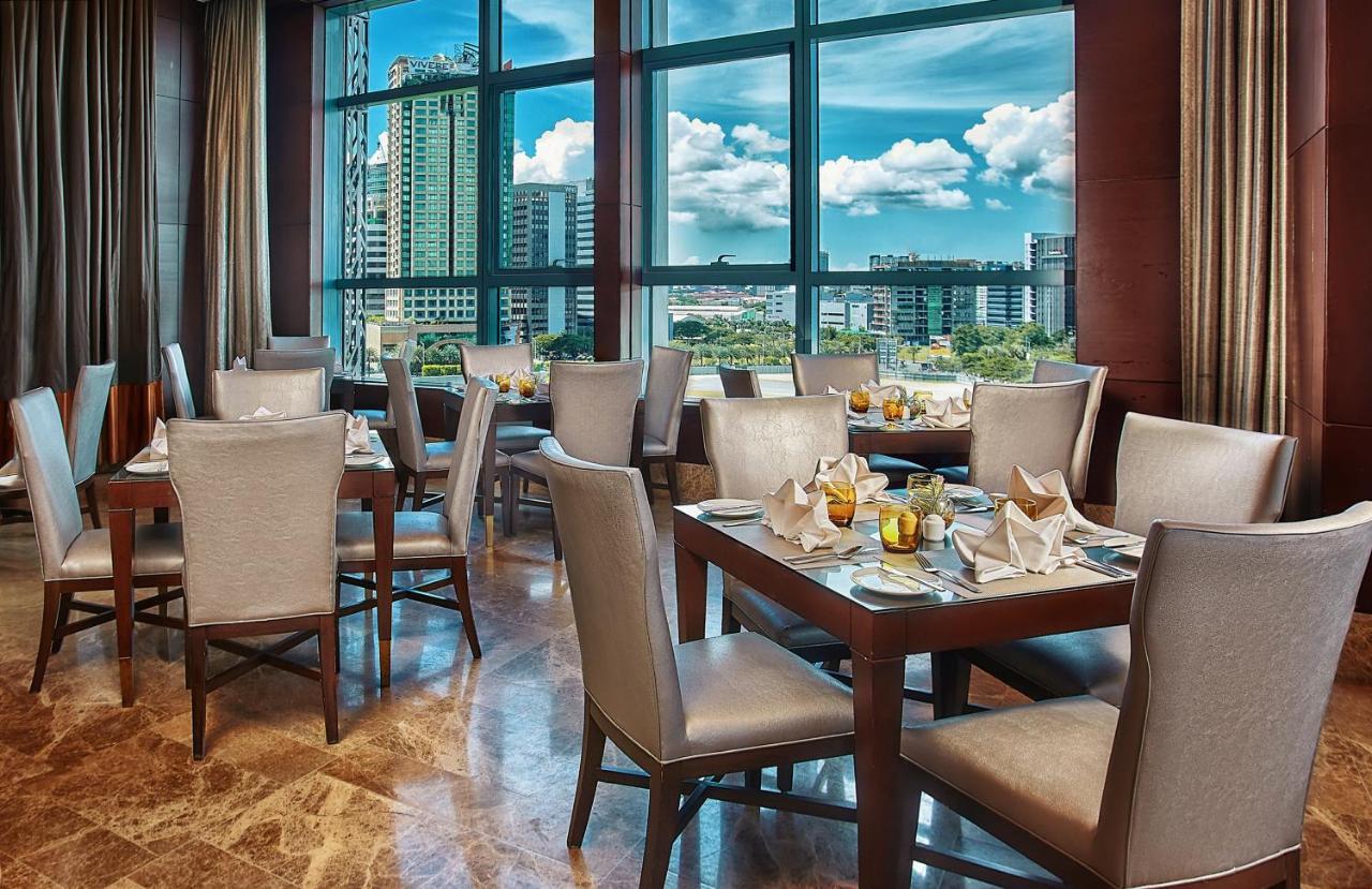 Crimson Filinvest City, Manila 5* Muntinlupa City