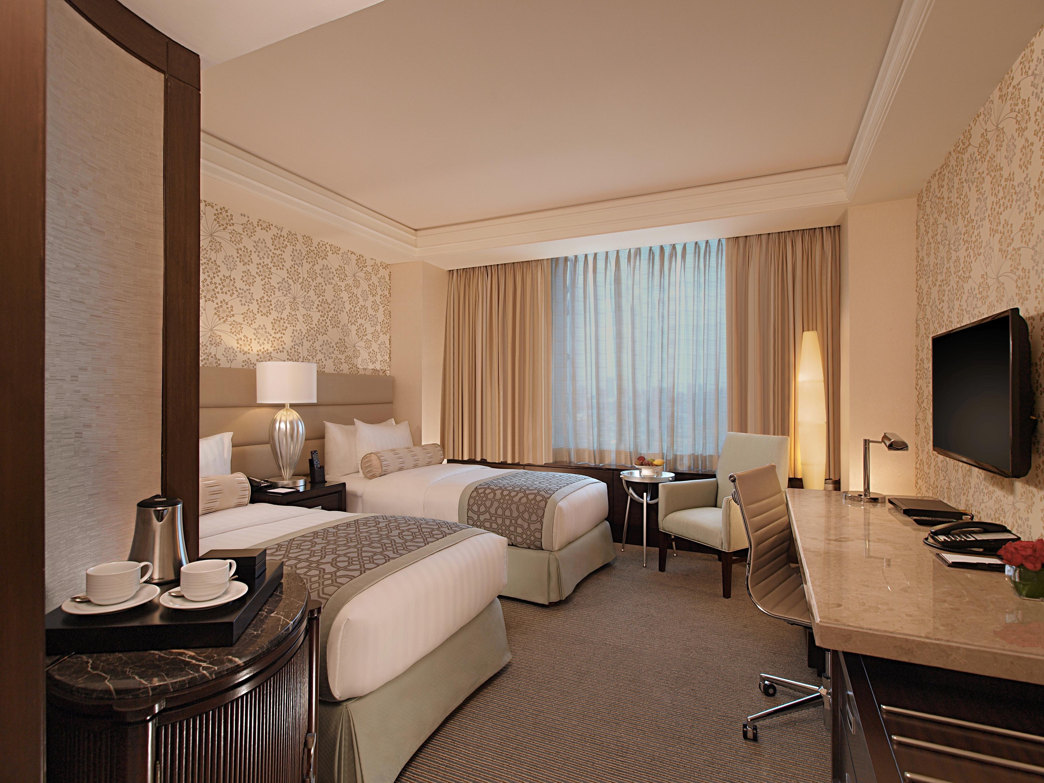 Crimson Filinvest City, Manila Hotel 5*