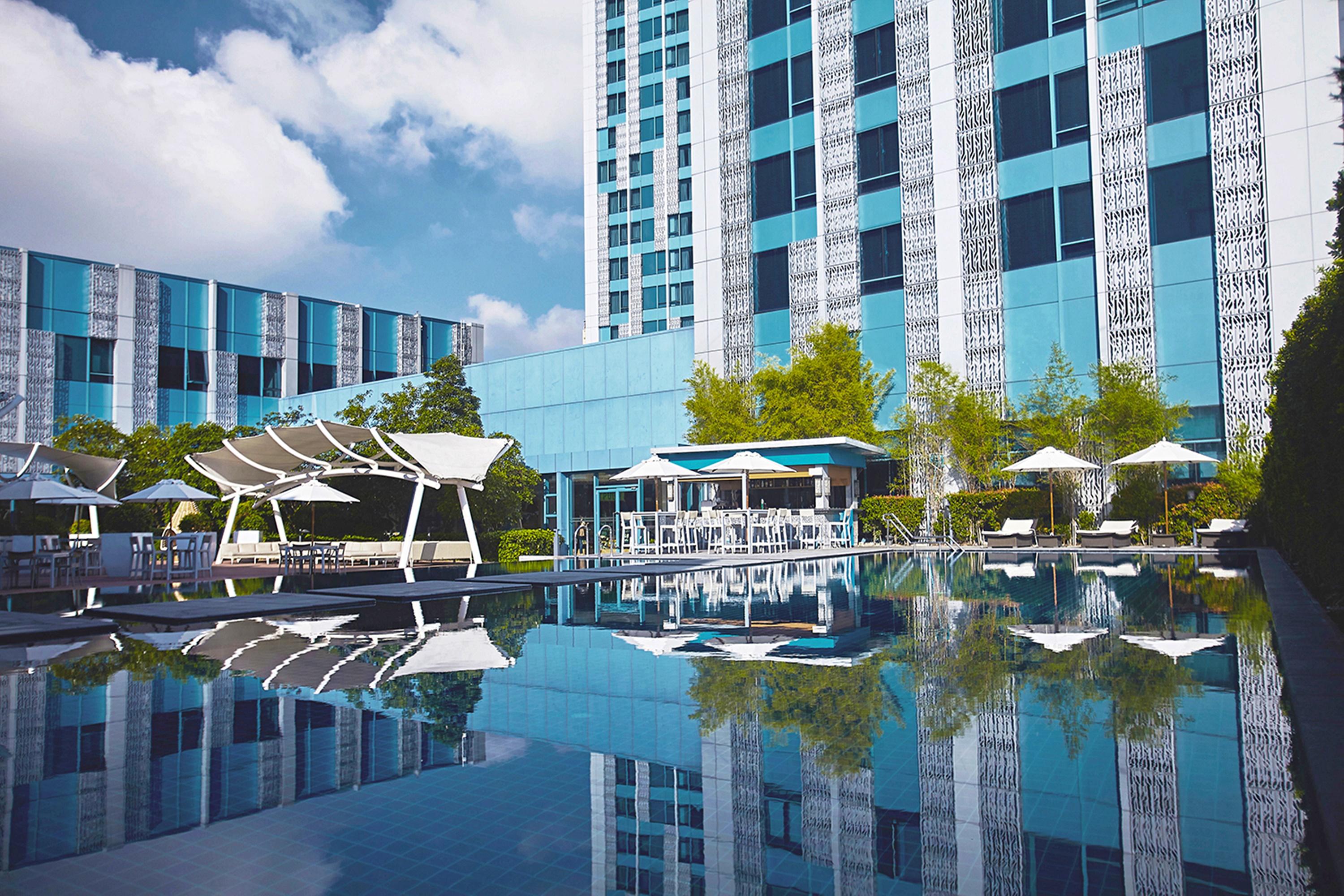 Crimson Filinvest City, Manila 5* Muntinlupa City