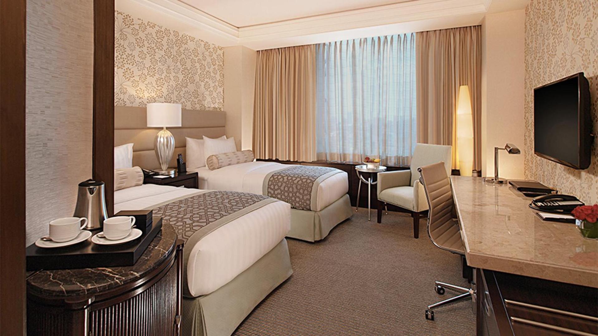 Crimson Filinvest City, Manila Hotel 5*