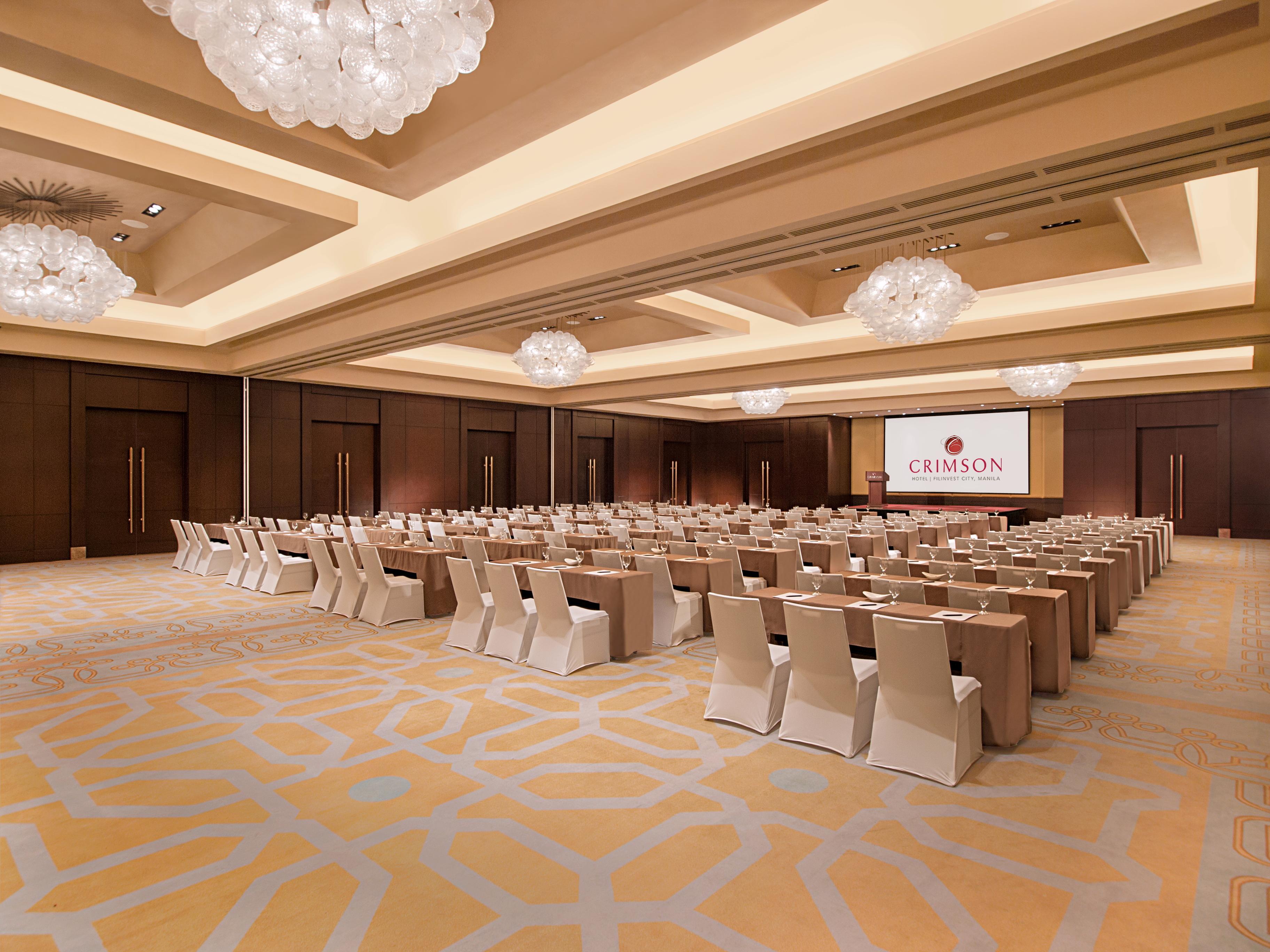 Crimson Filinvest City, Manila 5*